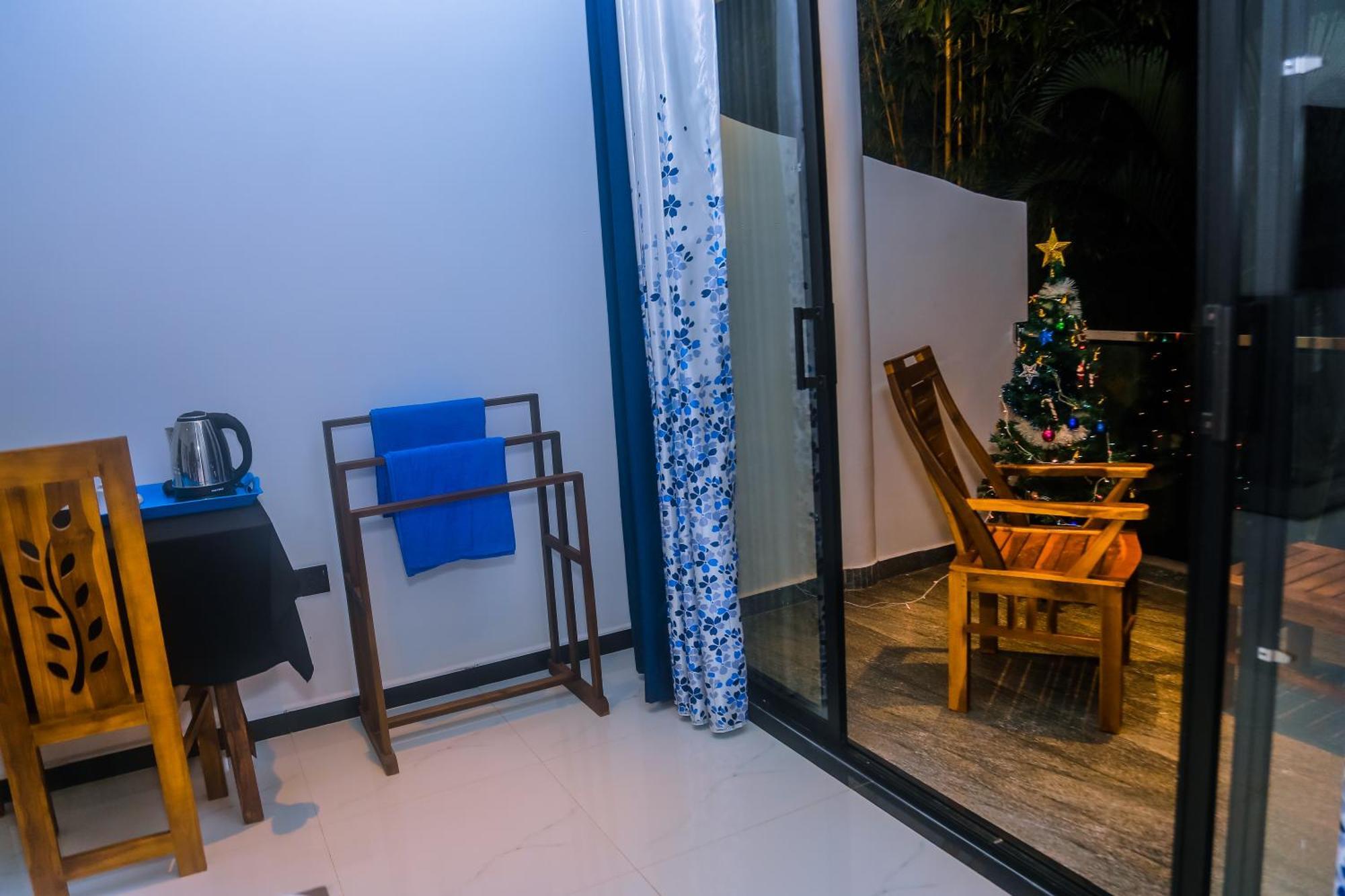 Mirissa Breeze Hotel Exterior photo