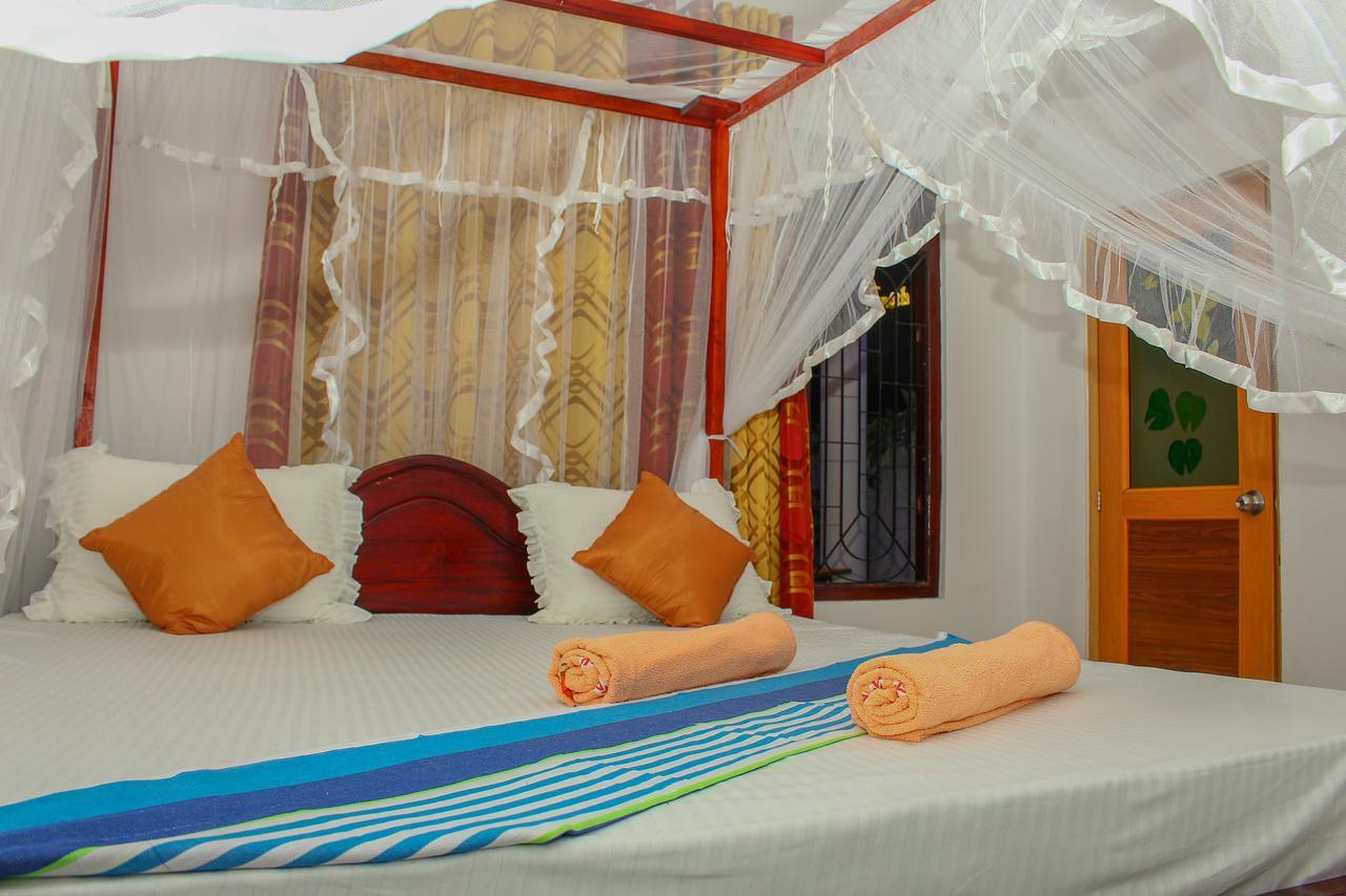 Mirissa Breeze Hotel Exterior photo